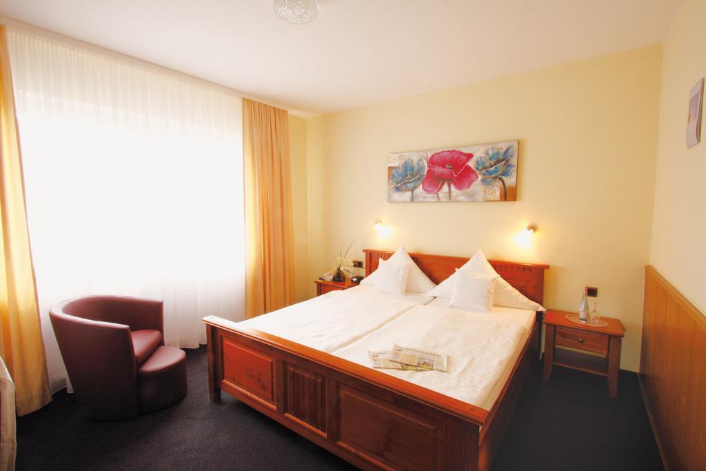 Hotel Ostfriesen Hof Лер Номер фото